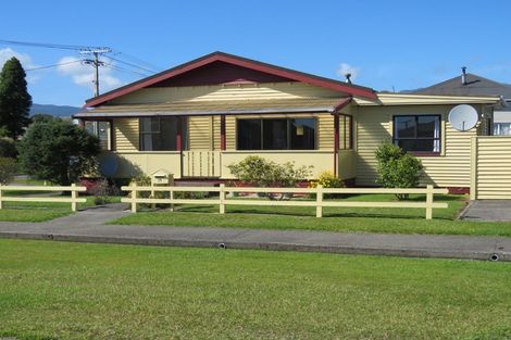 Photo of property in 20 Bentham Street, Westport, 7825