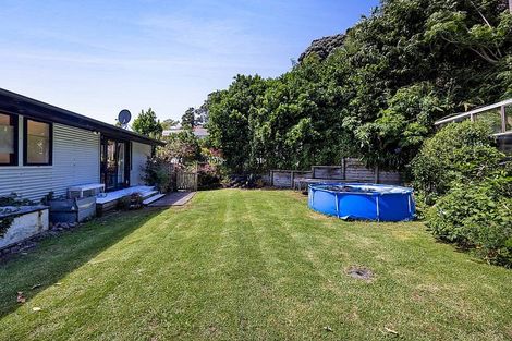 Photo of property in 3 Ward Place, Marfell, New Plymouth, 4310