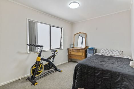 Photo of property in 19a Greenock Road, Ranui, Auckland, 0612