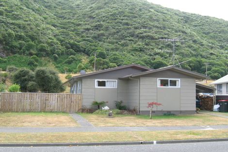 Photo of property in 11 Indiana Grove, Totara Park, Upper Hutt, 5018
