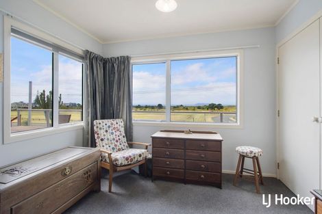 Photo of property in 126 Seaforth Road, Waihi Beach, 3611