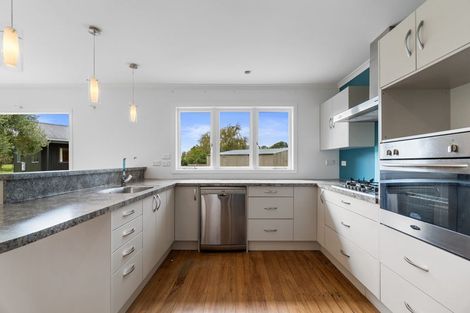 Photo of property in 16 Eureka Road, Eureka, Hamilton, 3287