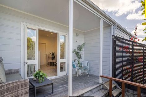 Photo of property in 60 Hackett Street, Saint Marys Bay, Auckland, 1011