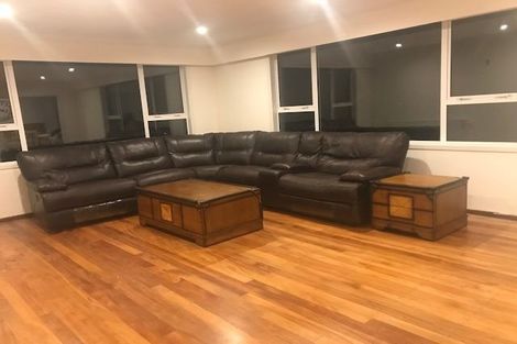 Photo of property in 52 Kiwi Crescent, Tawa, Wellington, 5028