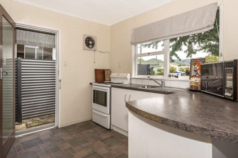 Photo of property in 2/282 Aberdeen Road, Gisborne, 4010