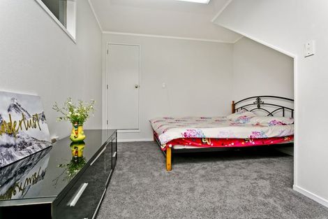 Photo of property in 6/25 Orion Place, Hillcrest, Auckland, 0627