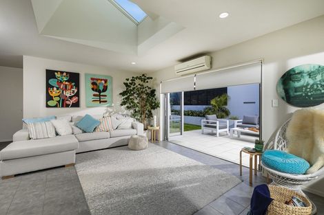 Photo of property in 12 Orne Street, Torbay, Auckland, 0630