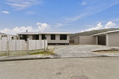 Photo of property in 29 Grimsby Grove, Wainuiomata, Lower Hutt, 5014