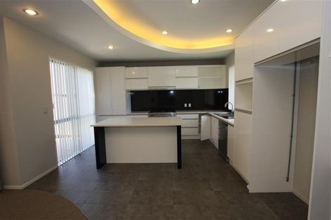 Photo of property in 6 Lucca Crescent, Flat Bush, Auckland, 2019