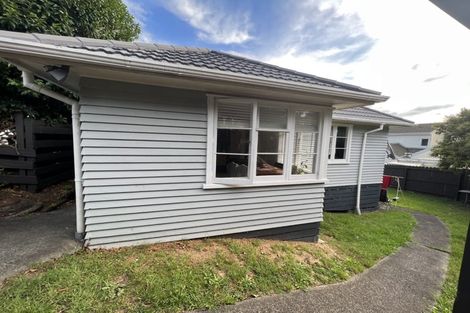 Photo of property in 3/132 Edmonton Road, Te Atatu South, Auckland, 0610