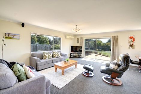 Photo of property in 8 Sandown Street, Waihola, Milton, 9073