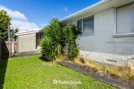 Photo of property in 1/102 Pasadena Crescent, Totara Park, Upper Hutt, 5018