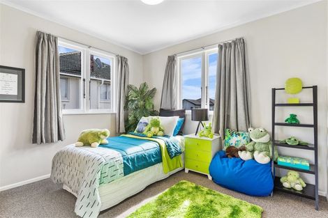 Photo of property in 223 Sturges Road, Henderson, Auckland, 0612