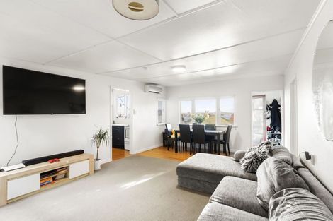 Photo of property in 81 Palmerston Road, Birkenhead, Auckland, 0626