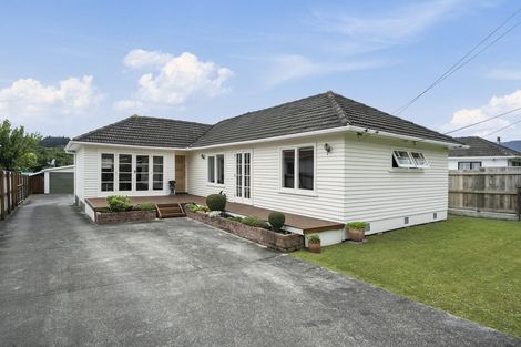 Photo of property in 140 Wainuiomata Road, Wainuiomata, Lower Hutt, 5014