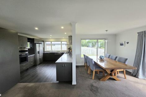 Photo of property in 16 North Ridge Drive, Oamaru North, Oamaru, 9400