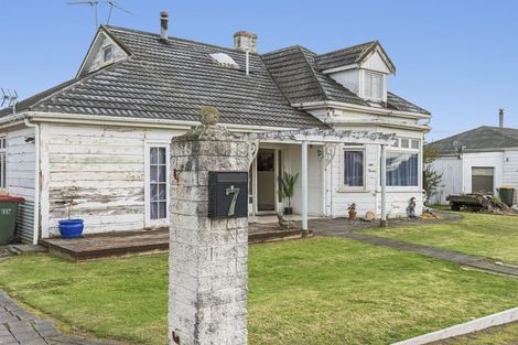 Photo of property in 7 Cracroft Street, Waitara, 4320