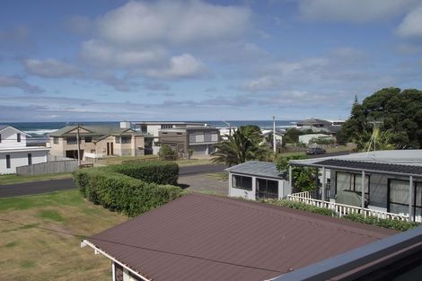 Photo of property in 6 Shaw Road, Waihi Beach, 3611