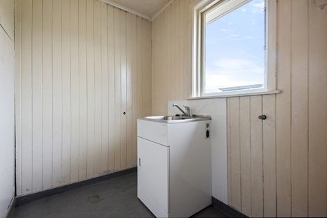 Photo of property in 18 Paddington Street, Northcote, Christchurch, 8052