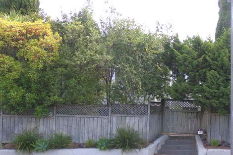 Photo of property in 202 Queen Street, Northcote Point, Auckland, 0627