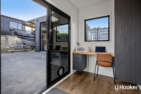 Photo of property in 11 Tatai Road, Bowentown, Waihi Beach, 3177