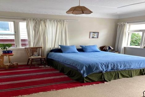 Photo of property in 35 Melrose Road, Island Bay, Wellington, 6023