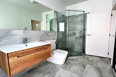 Photo of property in 12 William Calvert Drive, Swanson, Auckland, 0614