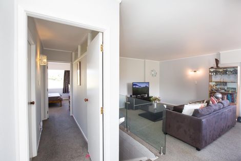 Photo of property in 1/15a Oates Road, Glen Eden, Auckland, 0602