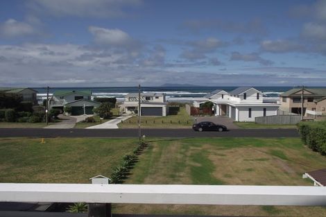 Photo of property in 6 Shaw Road, Waihi Beach, 3611