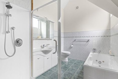 Photo of property in 8 Mark Williams Place, Clevedon, Papakura, 2582