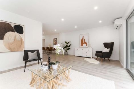 Photo of property in 6d Buisson Glade, West Harbour, Auckland, 0618