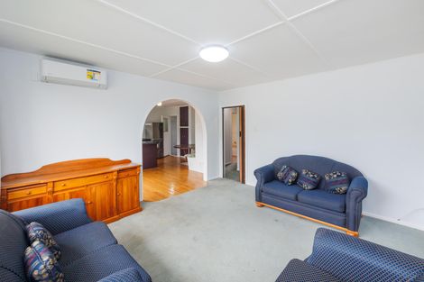 Photo of property in 2 Stoke Place, Awapuni, Palmerston North, 4412