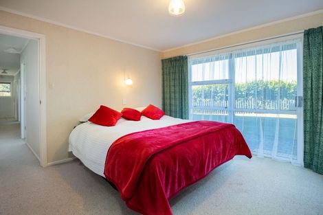 Photo of property in 29 Scott Street, Moturoa, New Plymouth, 4310