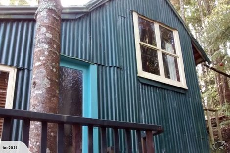 Photo of property in 113 Laingholm Drive, Laingholm, Auckland, 0604