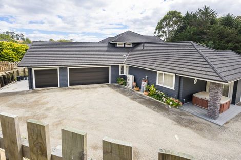 Photo of property in 82 Kingsdale Park Drive, Aokautere, Palmerston North, 4471
