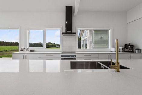 Photo of property in 1312 Devon Road, Brixton, Waitara, 4382