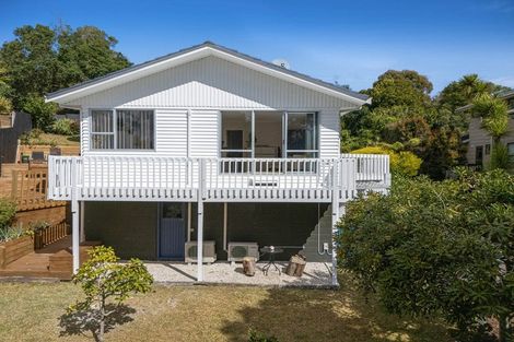 Photo of property in 9 Bryers Place, Bayview, Auckland, 0629