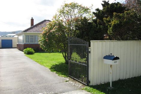 Photo of property in 127 Waiwhetu Road, Waterloo, Lower Hutt, 5011