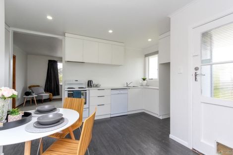 Photo of property in 105 Domett Street, Waitara, 4320