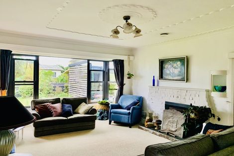 Photo of property in 69 Domett Street, Opunake, 4616