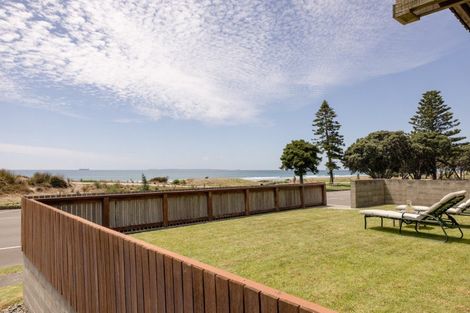 Photo of property in 69 Marine Parade, Mount Maunganui, 3116