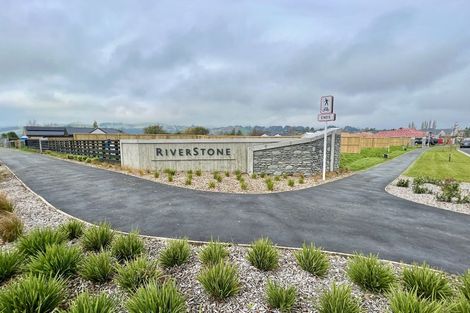 Photo of property in 55 Riverstone Drive, Riverstone Terraces, Upper Hutt, 5018