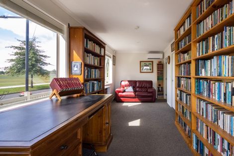 Photo of property in 53 Meadowfield Street, Flagstaff, Hamilton, 3210