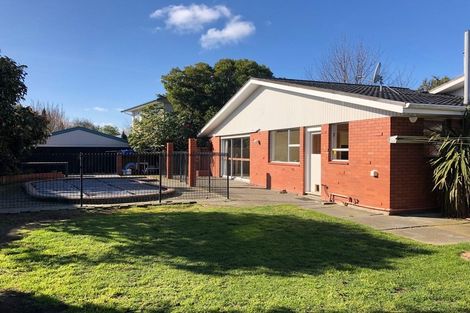 Photo of property in 5c Gilmore Place, Burnside, Christchurch, 8053