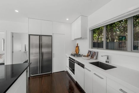 Photo of property in 1/14 Whitfield Street, Sumner, Christchurch, 8081