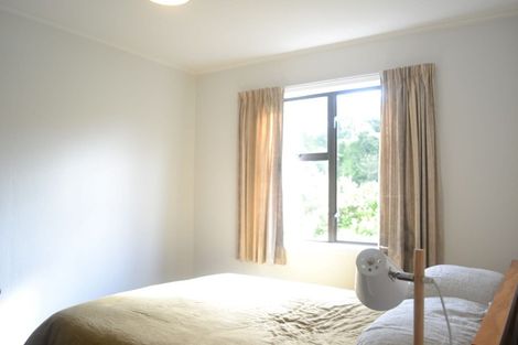 Photo of property in 15 Creswick Terrace, Northland, Wellington, 6012