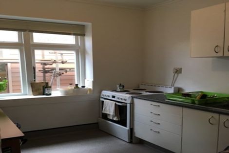 Photo of property in 6b Moncrieff Street, Mount Victoria, Wellington, 6011