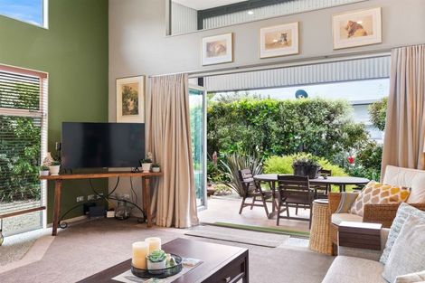 Photo of property in 12 Seabreeze Road, Mangawhai Heads, Mangawhai, 0505