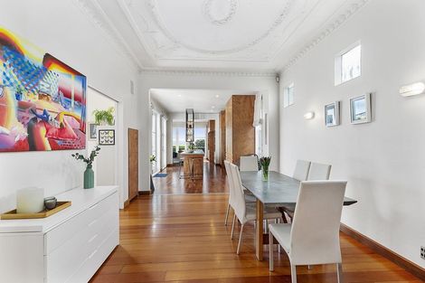 Photo of property in 69 Marine Parade, Seatoun, Wellington, 6022