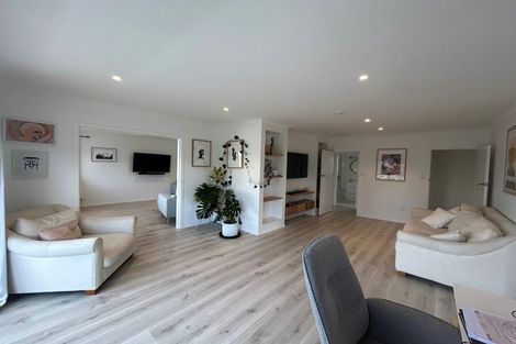 Photo of property in 29 Tirowhanga Road, Paremata, Porirua, 5024